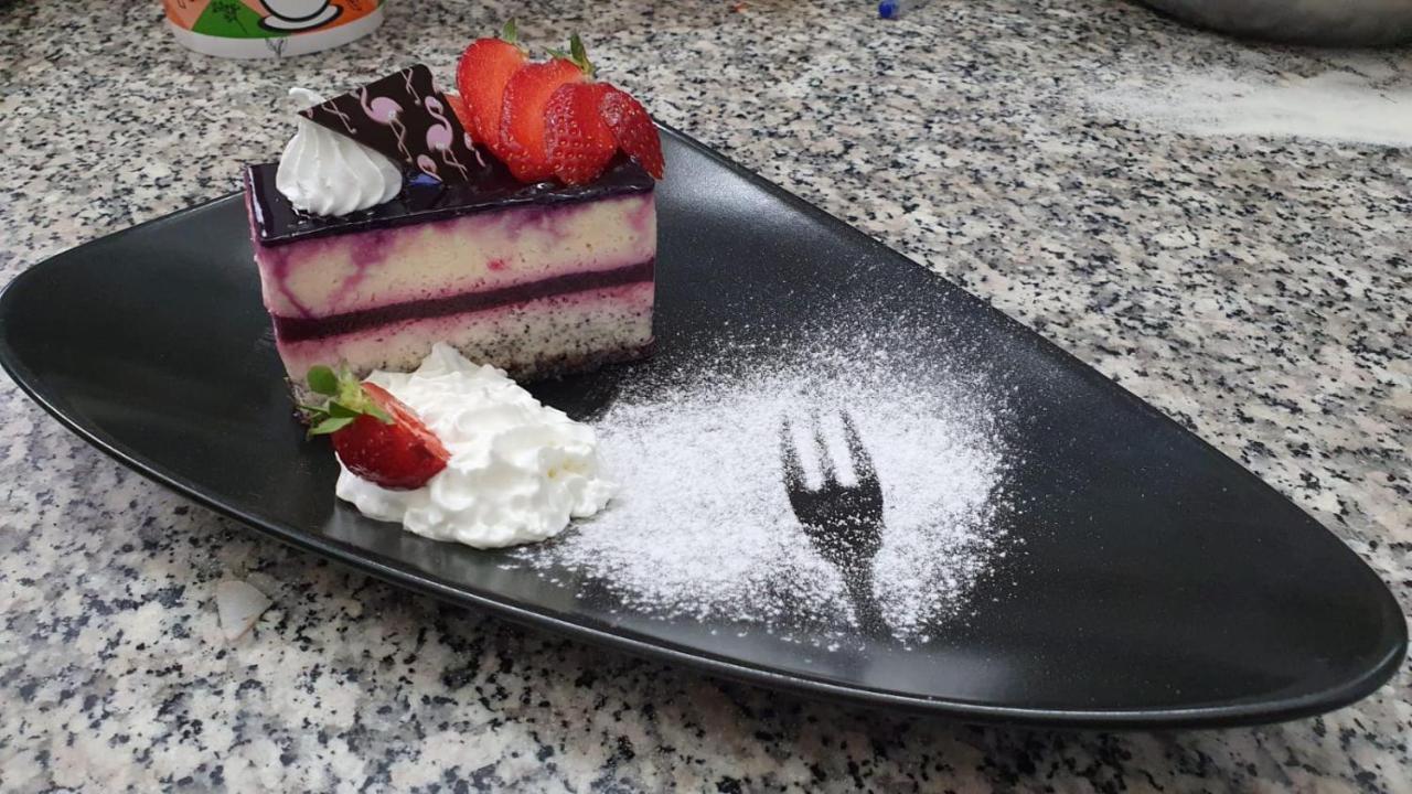 Pensiune Restaurant Ovidiu Valea lui Mihai Zewnętrze zdjęcie